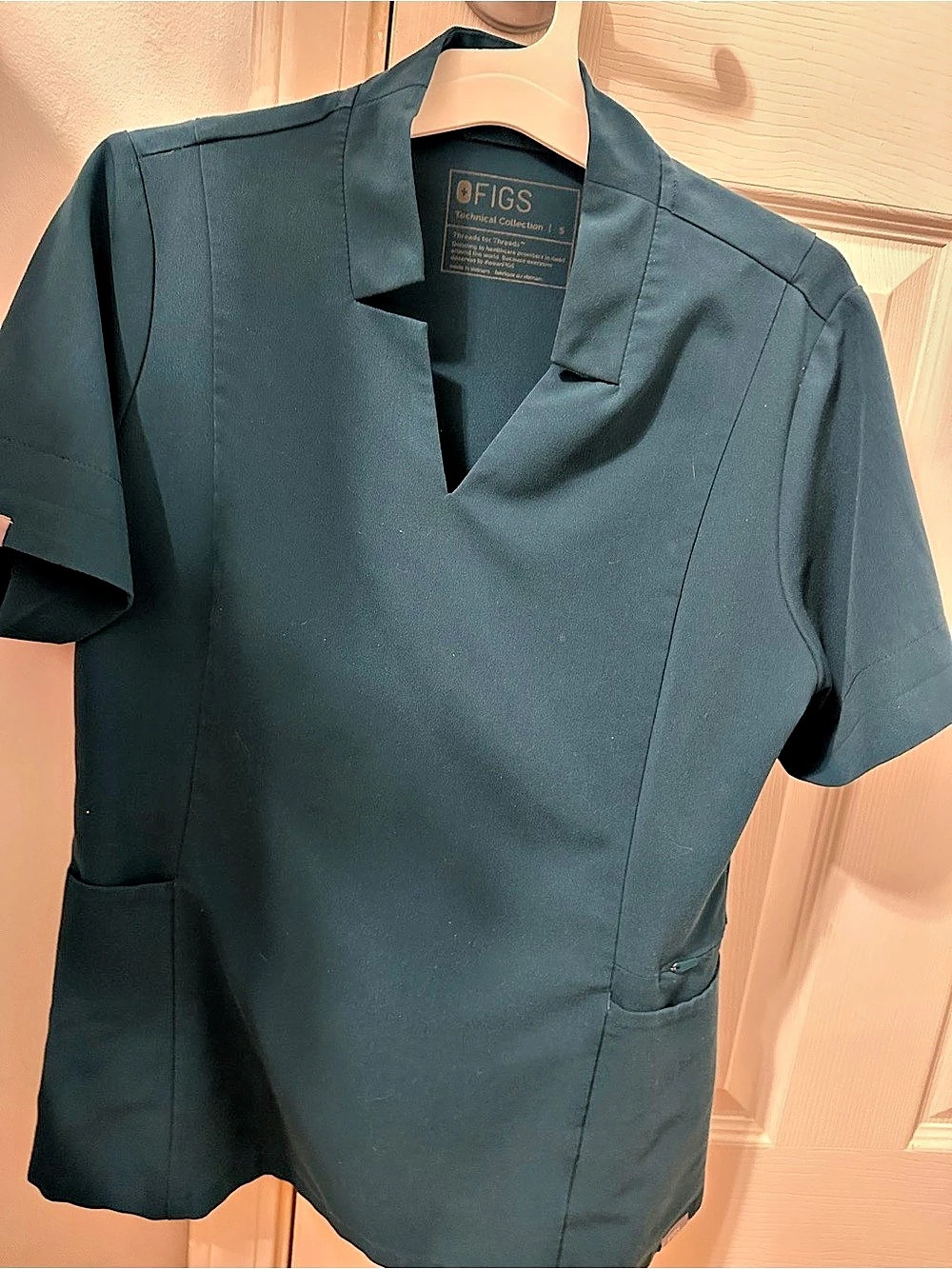 FIGS Technical Collection in Blue Size Small Like New